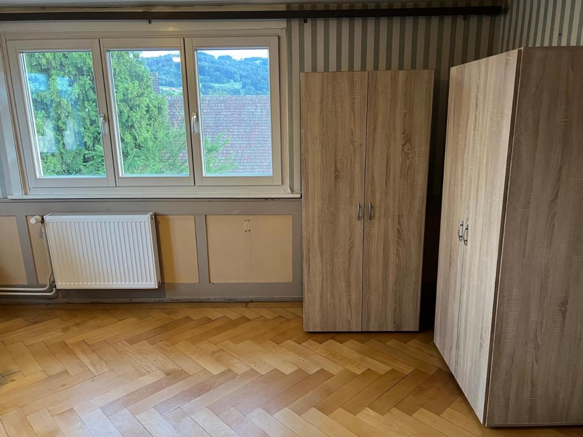 Orkhan Latifov Höchst Eksteriør billede